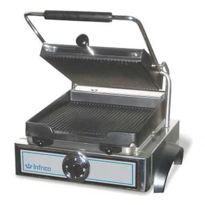 Sandwichera industrial compacta con placas acanaladas